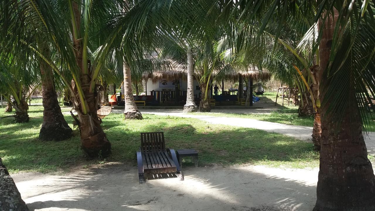 Peace & Love Beach Club Roxas  Buitenkant foto